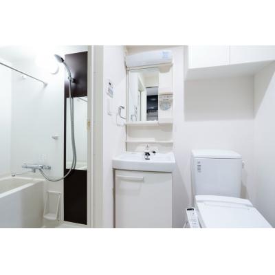 最寄り駅まで徒歩4分！主要駅へのアクセス良好！綺麗で落ち着いた内装/ルクレ西新宿901の物件画像