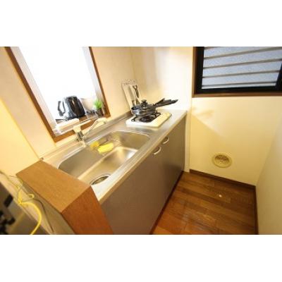 エールマンスリー紙屋町（4-2)　【★無料WI-FI標準装備（無制限）★・本通り３分・セミダブルＢ・バストイレ別・完全角部屋】の物件画像