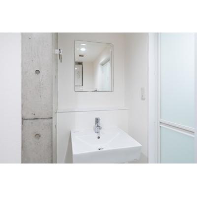 最寄駅まで徒歩4分/新宿まで2駅/家具家電付き/Exam高田馬場103の物件画像