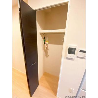 ユニオンマンスリー新富町レジデンス１　502　1R・シングル☆◆インターネット固定回線（有線・Wi-Fi）無料の部屋◆【禁煙ルーム】2022年築の築浅デザイナーズ物件！人気の角部屋＆バストイレ別！の物件画像