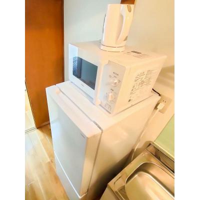 ユニオンマンスリー府中中河原３　105　1K・セミダブル☆【禁煙ルーム】たっぷり収納2ドア冷蔵庫や電子レンジなど生活家電完備！デスク・チェアのあるお部屋の物件画像