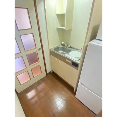 ユニオンマンスリー府中西府３　207　1K・シングル☆【禁煙ルーム】人気の角部屋♪安心のモニター付きインターフォン・室内洗濯機・玄関から居室が直接見えないリビングドア完備！デスク・チェアのあるお部屋の物件画像