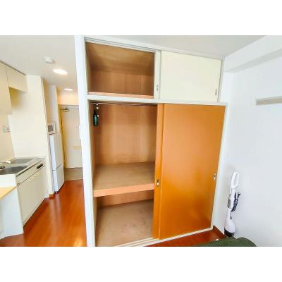 ●2026年5月6日から入居可●ユニオンマンスリー新小平１　208　1R・シングル☆◆インターネット固定回線（有線・Wi-Fi）無料の部屋◆【禁煙ルーム】ソファ・ローテーブルのあるゆったり25㎡のお部の物件画像