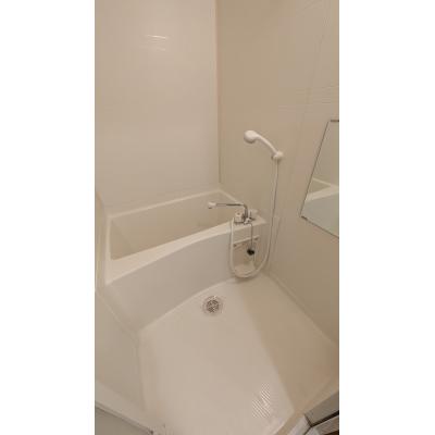 BraTTo放出ローレル【仮住まい🔍】独立洗面台、セミダブルベッド付きで禁煙タイプのお部屋👍の物件画像