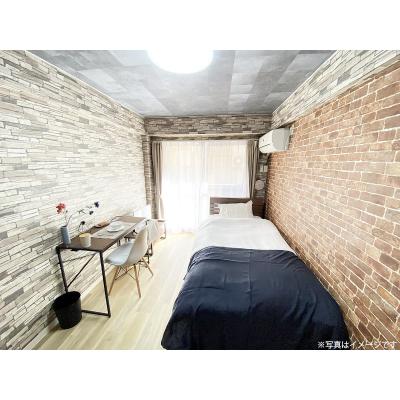 ユニオンマンスリー東村山１　202　1R・シングル☆【禁煙ルーム】安心の宅配ボックス・室内洗濯機完備！勉強やテレワーク、趣味の時間などワークスペースにおすすめデスク・チェアなど生活家電のあるお部屋の物件画像