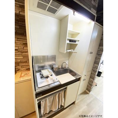 ユニオンマンスリー東村山１　202　1R・シングル☆【禁煙ルーム】安心の宅配ボックス・室内洗濯機完備！勉強やテレワーク、趣味の時間などワークスペースにおすすめデスク・チェアなど生活家電のあるお部屋の物件画像