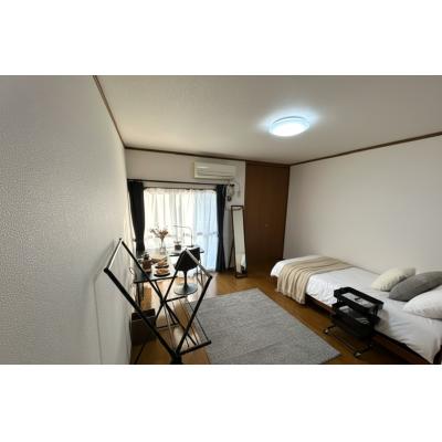 コスパだけじゃない“快適さ重視”マンスリータウン【ローソンまで徒歩５分】【最寄り駅まで徒歩10分以内で通勤らくらく】【ロフト付き】飯塚町Ｂ1の物件画像