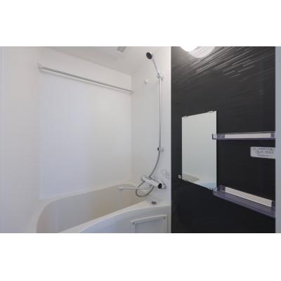 白基調のすっきりしたお部屋/都心へのアクセスも良く、周辺環境も充実！/リアライズ西小山 102の物件画像