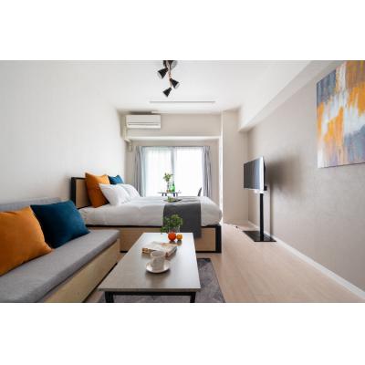 12/30までの大特価！幡ヶ谷から徒歩5分！駅周辺も買い物場所充実♪/エレベーター付きのシンプルなお部屋/コスモリード幡ヶ谷 601の物件画像