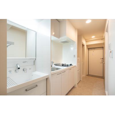 12/30までの大特価！幡ヶ谷から徒歩5分！駅周辺も買い物場所充実♪/エレベーター付きのシンプルなお部屋/コスモリード幡ヶ谷 601の物件画像