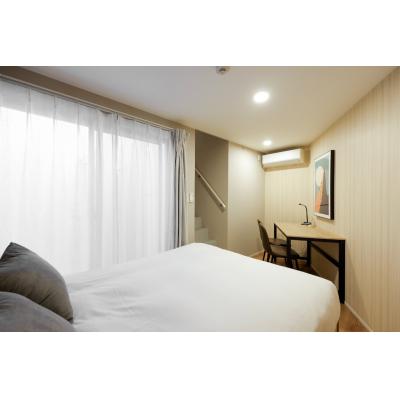 新宿駅まで乗換不要！/交通アクセス抜群/広々としたお部屋/コルティーレ四谷本塩町 102の物件画像