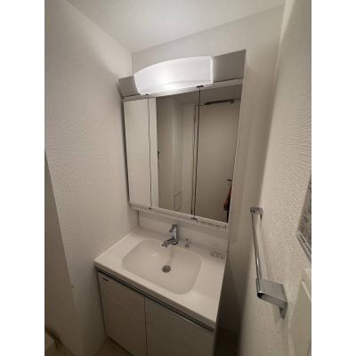 OneLife新大阪ウエストアドバンス2nd【▼浴室乾燥機、ウォシュレット、独立洗面台付の1LDK】の物件画像