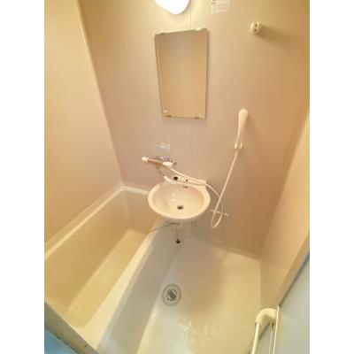 ●2026年2月7日から入居可●ユニオンマンスリー横浜片倉町駅前１　207　1K・シングル☆【禁煙ルーム】人気のバストイレ別＆温水洗浄便座つき！冷蔵庫や電子レンジなど生活家電のあるお部屋♪の物件画像