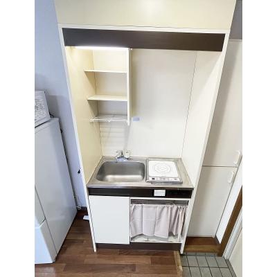 ユニオンマンスリー菊名４　301　1R・シングル☆【禁煙ルーム】人気の角部屋♪デスク・チェア＆室内洗濯機や冷蔵庫など生活家電のあるお部屋/ディスカウントストア・オリンピックまで徒歩約3分の物件画像