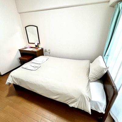 アーバンタイムス広島2-4　広電６系統舟入町駅 徒歩5分/ＪＲ山陽本線西広島駅 徒歩20分【セミダブルベット】【無料Wi-Fi】【保証人不要】の物件画像