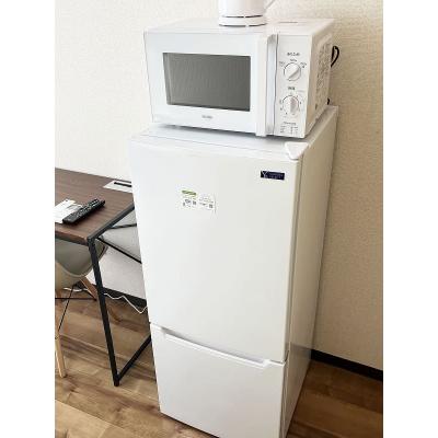 ユニオンマンスリー横浜山手１　402　1R・シングル☆【禁煙ルーム】デスク・チェア＆洗濯機や冷蔵庫など生活家電のあるお部屋/建物正面には深夜24時まで営業のスーパー・まいばすけっと有りの物件画像