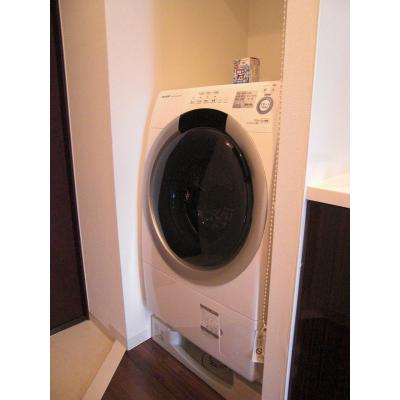 EP品川大崎駅前レジデンシャル⑧【大崎エリア　エステムの人気物件】【分譲タイプ・NET無料・ペット相談可・２口ガスコンロ・温水洗浄便座・浴室暖房乾燥機】の物件画像