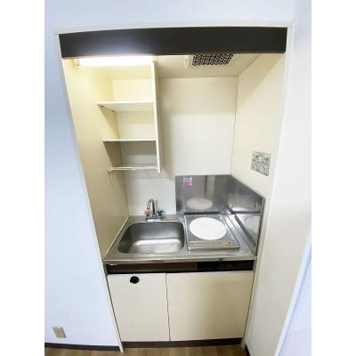 ユニオンマンスリー横浜弘明寺１　202　1R・シングル☆【禁煙ルーム】室内洗濯機や2ドア冷蔵庫など生活家電完備！勉強やテレワークにおすすめデスク・チェアのあるお部屋/コンビニ・スーパーまで徒歩約2分！の物件画像