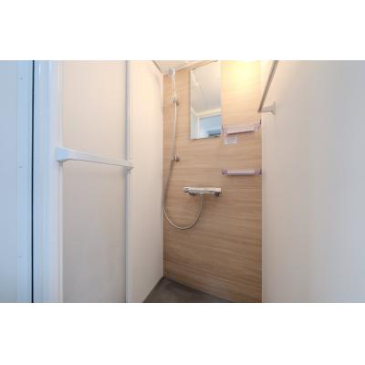 最寄り駅まで徒歩6分/家具家電完備/Wi-Fi完備/T-FLAT SASAZUKA 403の物件画像