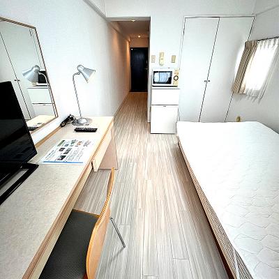 プラスパー東雲　東雲本町二丁目  徒歩2分【洗濯機付】【セミダブルベット】【無料Wi-Fi】【保証人不要】の物件画像
