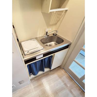 ユニオンマンスリー新松戸１　405　1K・セミダブル☆【禁煙ルーム】建物オートロック完備＆リビングドアがあるので玄関から居室が直接見えなくて安心♪仕事や勉強、趣味におすすめデスク・チェアのあるお部屋の物件画像