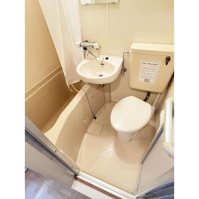 ユニオンマンスリー新松戸１　405　1K・セミダブル☆【禁煙ルーム】建物オートロック完備＆リビングドアがあるので玄関から居室が直接見えなくて安心♪仕事や勉強、趣味におすすめデスク・チェアのあるお部屋の物件画像