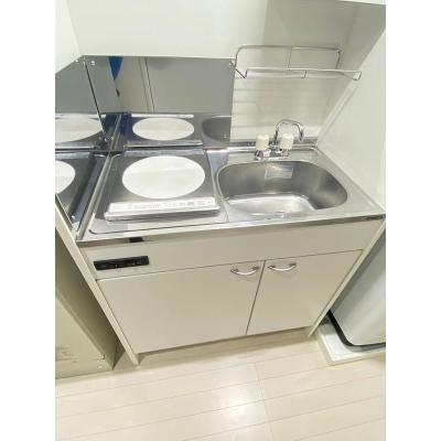 ユニオンマンスリー新松戸１　105　1K・セミダブル☆【禁煙ルーム】人気の角部屋＆安心の建物オートロックと室内洗濯機完備♪ローテーブル・ソファのあるお部屋/流通経済大学新松戸キャンパスまで徒歩通学の物件画像