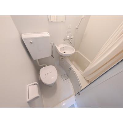 ユニオンマンスリー新松戸１　105　1K・セミダブル☆【禁煙ルーム】人気の角部屋＆安心の建物オートロックと室内洗濯機完備♪ローテーブル・ソファのあるお部屋/流通経済大学新松戸キャンパスまで徒歩通学の物件画像