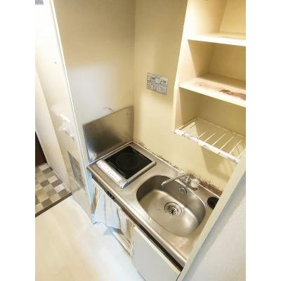 ユニオンマンスリー新松戸１　402　1K・シングル☆【禁煙ルーム】安心の建物オートロック＆玄関から直接居室が見えないリビングドアあり♪デスク・チェア＆洗濯機や冷蔵庫など生活家電のあるお部屋の物件画像