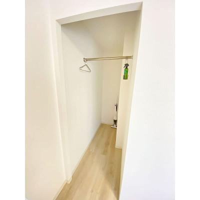 ユニオンマンスリー津田沼フィオーレ１　208　1R・シングル☆◆インターネット固定回線（有線・Wi-Fi）無料の部屋◆【禁煙ルーム】デスク・チェア完備！室内洗濯機や掃除機など生活家電のあるお部屋の物件画像