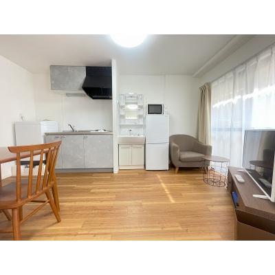 広々12帖！内外装フルリフォーム済み！中野駅徒歩圏内！バストイレ別タイプ！独立洗面台付！角部屋！ＭＨ中野Bの物件画像