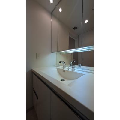 BraTTo長堀タワー【松屋町駅まで徒歩1分！研修も手ぶらでOK👌家具家電付き】の物件画像