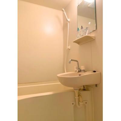 ☆バス・トイレ別　☆Wi-Fi無料　☆駐車場あり　☆オートロック付き U13の物件画像