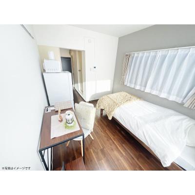 ユニオンマンスリー柏６　301　1R・シングル☆【禁煙ルーム】人気の角部屋＆2面採光♪勉強や仕事におすすめデスク・チェア完備！洗濯機や冷蔵庫など生活家電のあるお部屋の物件画像