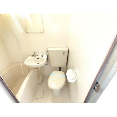 🚉✨【JR阪和鳳駅徒歩4分】ドラッグストア・コンビニ便利🏪💊ネット無料📶💻サンルーム付き☀️🌱の物件画像