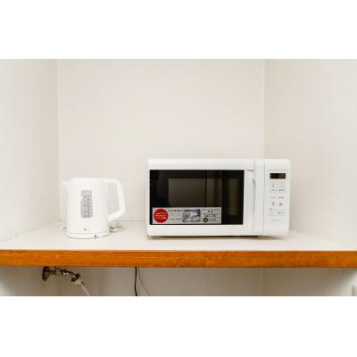 コンビニまで徒歩1分！本町通り沿い！家具家電付き！TM30の物件画像