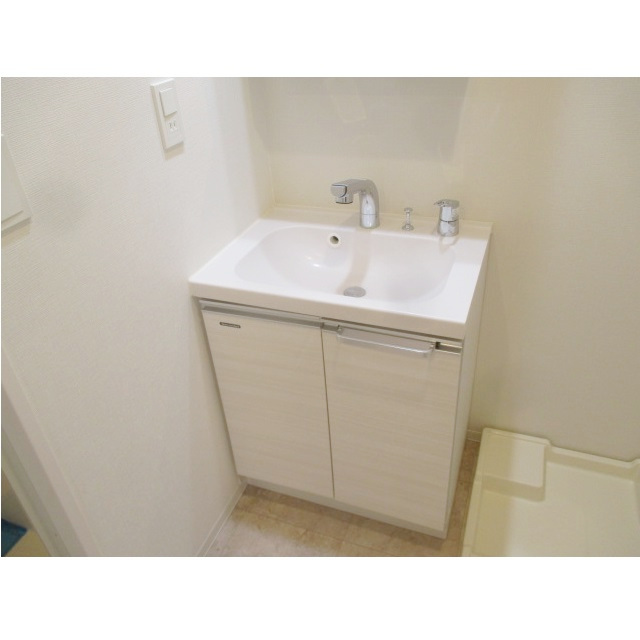 グッドステイ浮間舟渡クレヴィスタ△『禁煙ルーム・25平米・築浅・Wi-Fi無制限・ローテーブル・ソファ』【デラックス】の物件画像