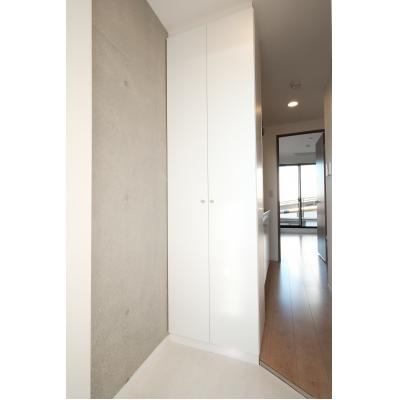 【J’sコート代々木上原303】千代田線始発！代々木上原駅徒歩5分！築浅デザイナーズRCマンション☆【インターネット無料】の物件画像