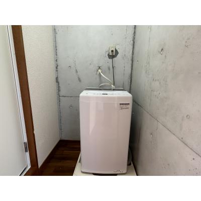 【エアコン】【キーレス】【室内禁煙】 ★千葉ロッテマリーンズのキャンプ地★石垣市運動公園まで徒歩1分 ファミリーマート石垣屋島店まで約250ｍ、かねひでまで約750ｍ みんさー工芸館前バス停まで徒歩5の物件画像