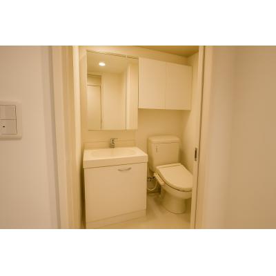 【名古屋市中村区/太閤通徒歩約5分/無料Wi-FI/バストイレ別・独立洗面台/自転車駐輪可能】リバティー 103号室 ファミマンの物件画像