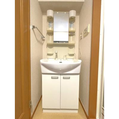 🔷🔹🔸🔶⭐「守谷」駅🚃徒歩1分！⭐オートロック、浴室乾燥機、ウォシュレット⭐1Kタイプ⭐RC造⭐【禁煙&Wi-Fi無料】⭐🔶🔸🔹🔷「T7」の物件画像