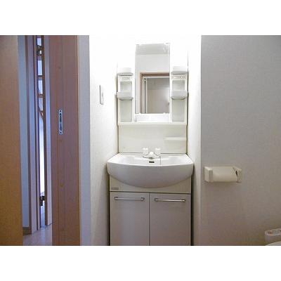 ロフト付きの7.1帖洋室でゆったり暮らせる！新井薬師前駅徒歩6分！ネット無料＆独立洗面台有！設備充実の1Kタイプ！ＭＨ新井Ⅶの物件画像