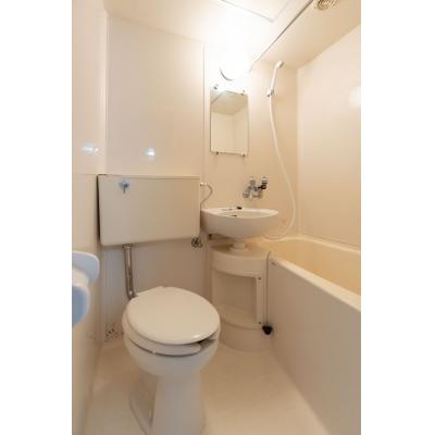 コンビニ徒歩2分❤角部屋✨低賃料の良コスパ✨TM42 201号室の物件画像