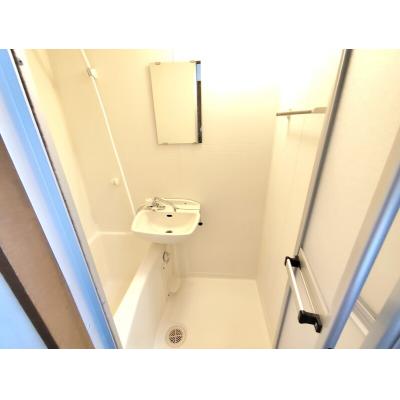 🚶‍♀️✨【岸和田駅徒歩5分】駅からまっすぐ便利な立地🚉👍駅前コンビニあり🛒☕️の物件画像