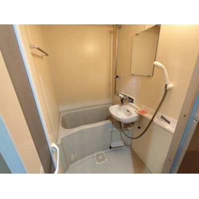 【出張や単身赴任に♪】家具家電完備でWiFi無料！の物件画像