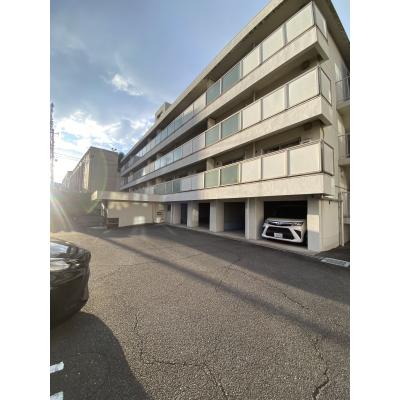 【名古屋市千種区/八事日赤駅/駐車場/無料Wi-Fi/バストイレ別・独立洗面所/オートロック/エレベーター/宅配BOX】CASA NOAH高峯町 ファミマンの物件画像