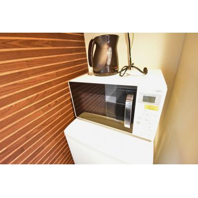 Alphabed30高松中央【築浅☆最新設備☆市内中心部☆栗林公園まで徒歩5分☆1LDKの広々とした室内！食器・調理器具完備】の物件画像