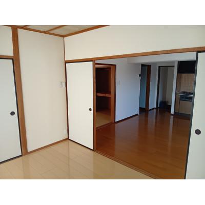 淡路島津名一宮IC車4分🚙駐車場1台込✨2LDK2名入居可！ドラッグストア徒歩2分🛒Wifi無料👍バーゼル壱番館501の物件画像