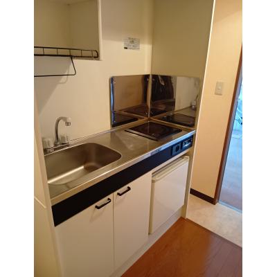 淡路島東浦ICから車７分　駐車場１台込！コンビニ隣✨スーパー目の前🛒Wifi無料👍マンション北の街208の物件画像