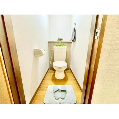 【岐阜県岐阜市/岐阜駅徒歩約3分/バストイレ別/洋室9帖/エレベーター/自転車駐輪可能】イーストフジ 302号室 ファミマンの物件画像